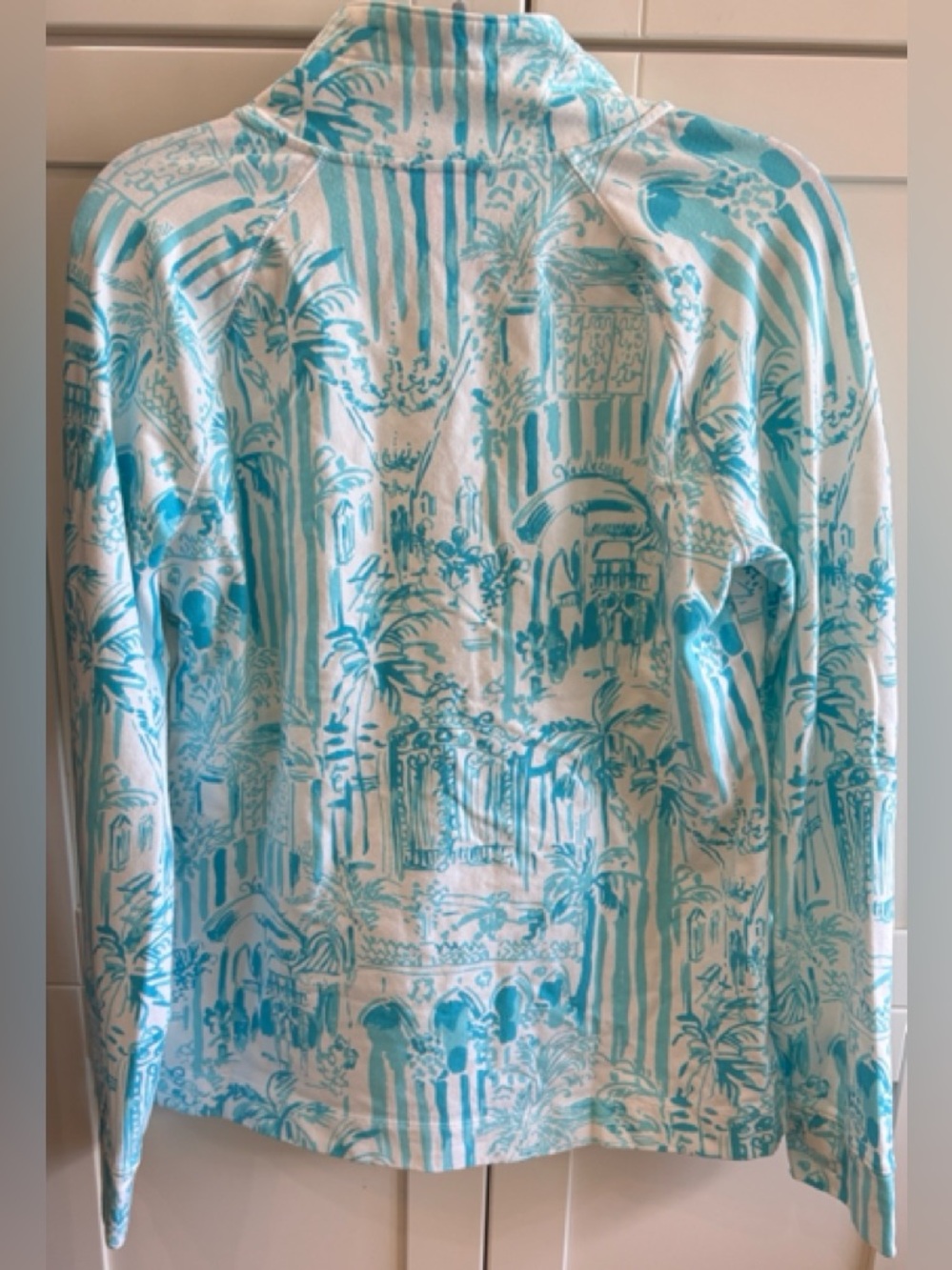 LILLY PULITZER LARGE LA VIA LOCA CAPTAIN PULLOVER SWEATSHIRT GREAT PRE-OWN! - Picture 3 of 3